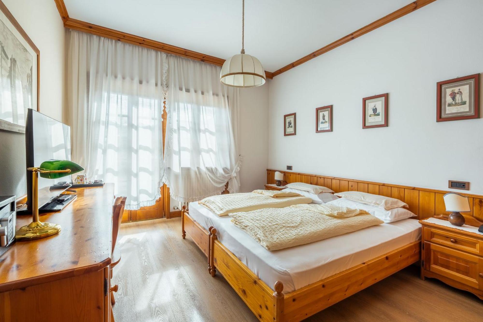 Hotel Menardi Кортина-д'Ампеццо Экстерьер фото
